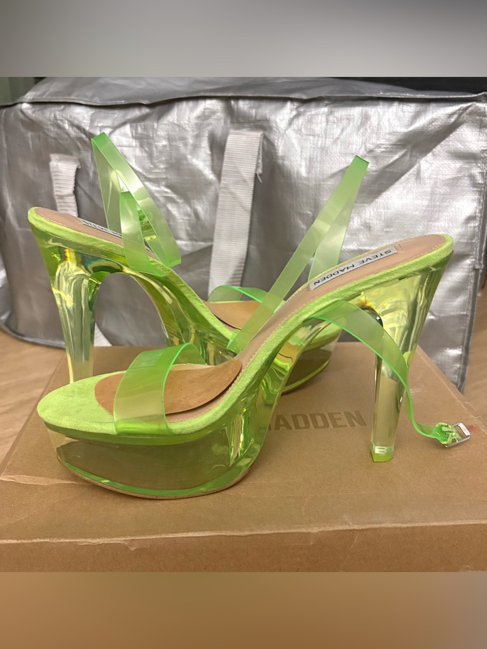 Steve Madden Julien Lime Clear Platform Heels Sandals Size 8.5